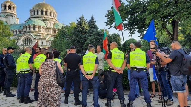 Скандално е, ако си мълчим за срамните неща в България